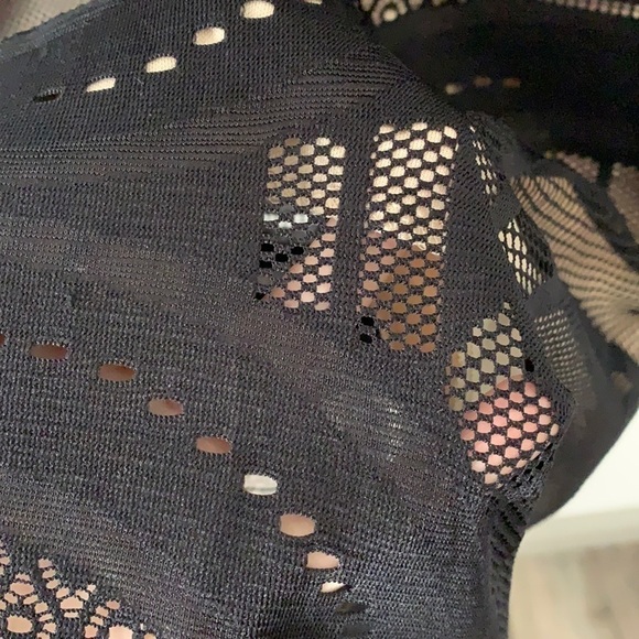 Lace Sheath Dress - Picture 8 of 10